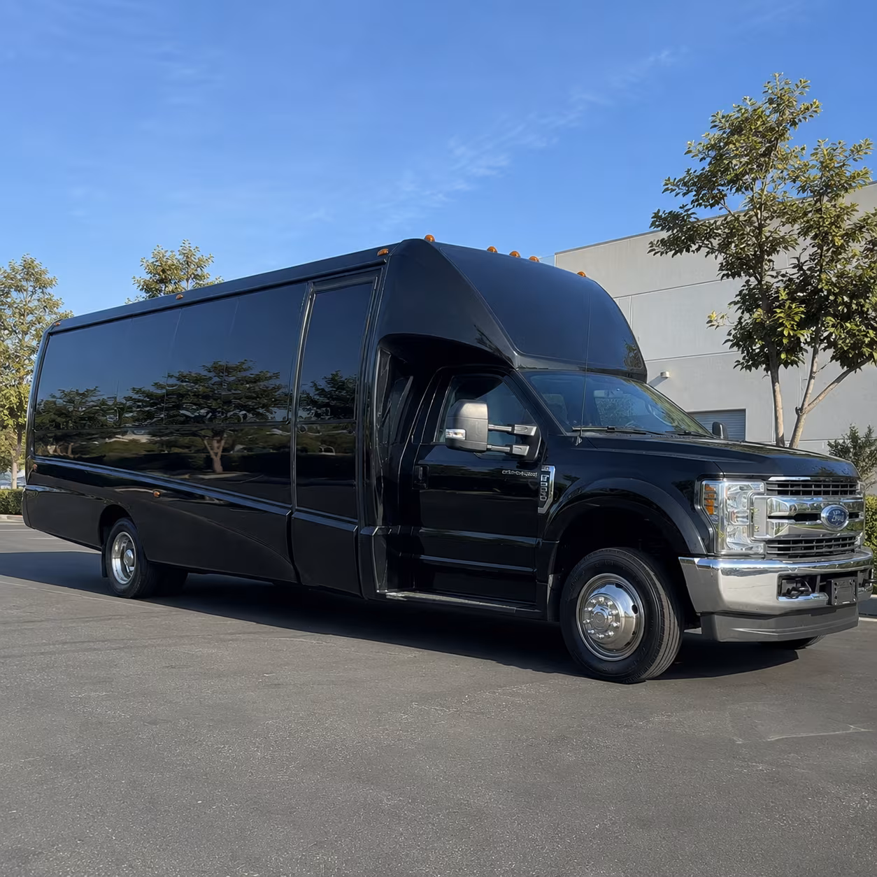 Goodyear Winery Tour & Pub Crawl Transportation party bus exterior