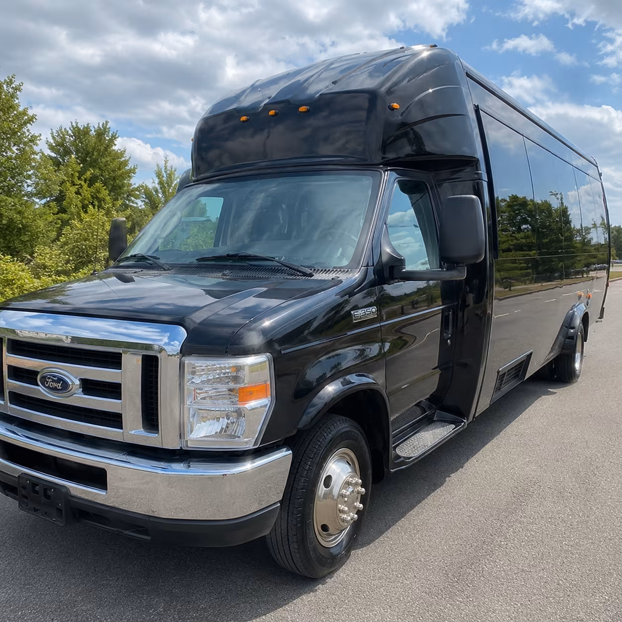Goodyear Winery Tour & Pub Crawl Transportation onboard seating